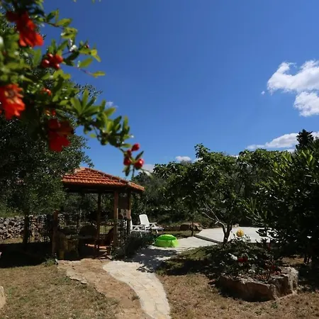 Apartamento In With Sea View, Balcony, Air Conditioning, Wifi Sutomiscica